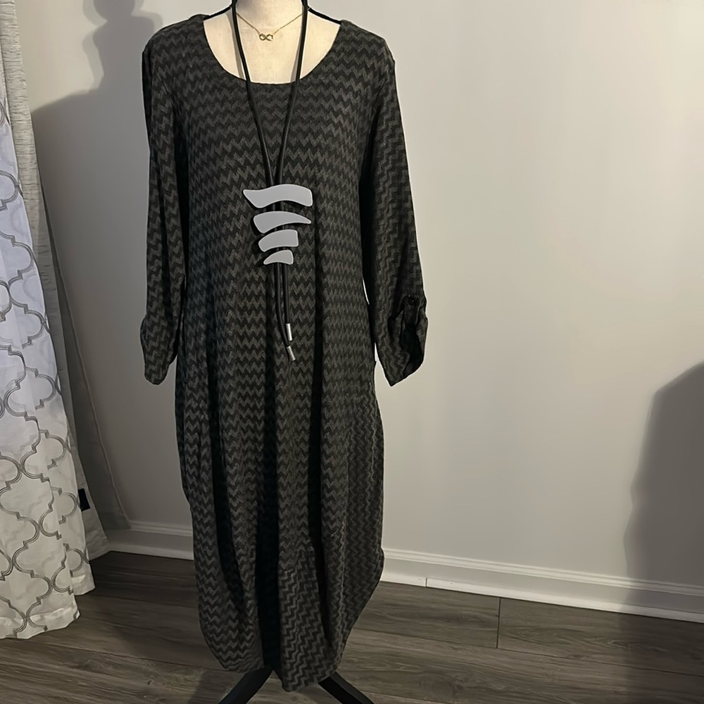Women’s dress